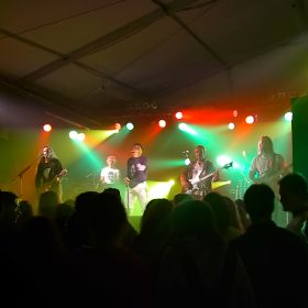 im004703 verbessert im004703 verbessert